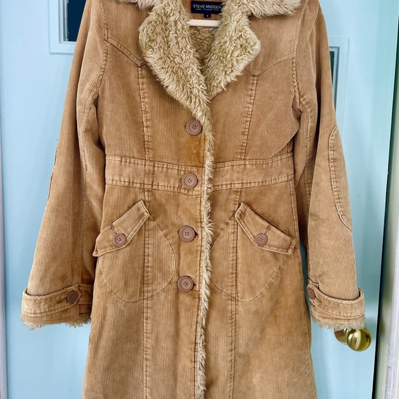 Steve Madden Beige Corduroy Penny Lane Coat with Faux Fur - Picture 3 of 13